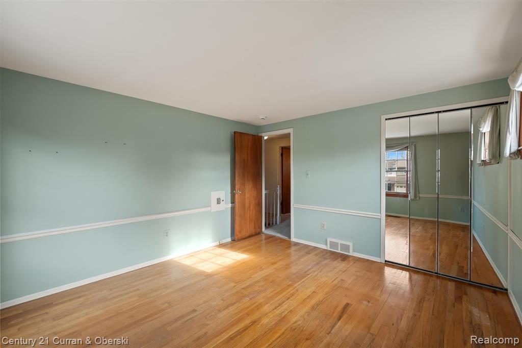 19419 Coachwood Road, Riverview, MI 48193 — Photo 27