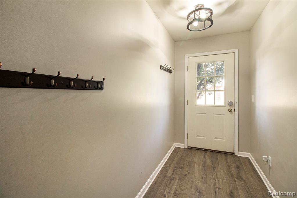 2157 Knotty Pine Trail, Howell, MI 48855 — Photo 9