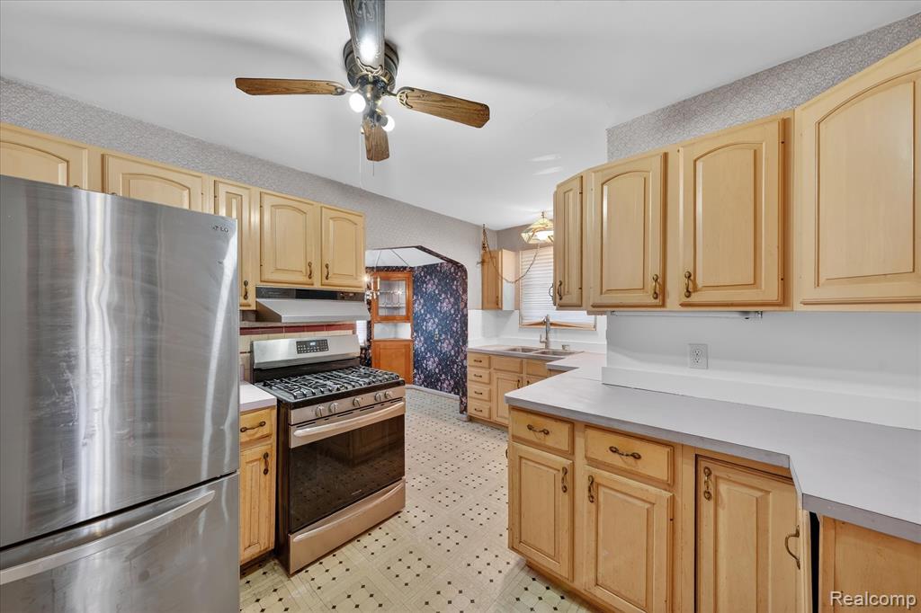 19921 Warrington Drive, Detroit, MI 48221 — Photo 13
