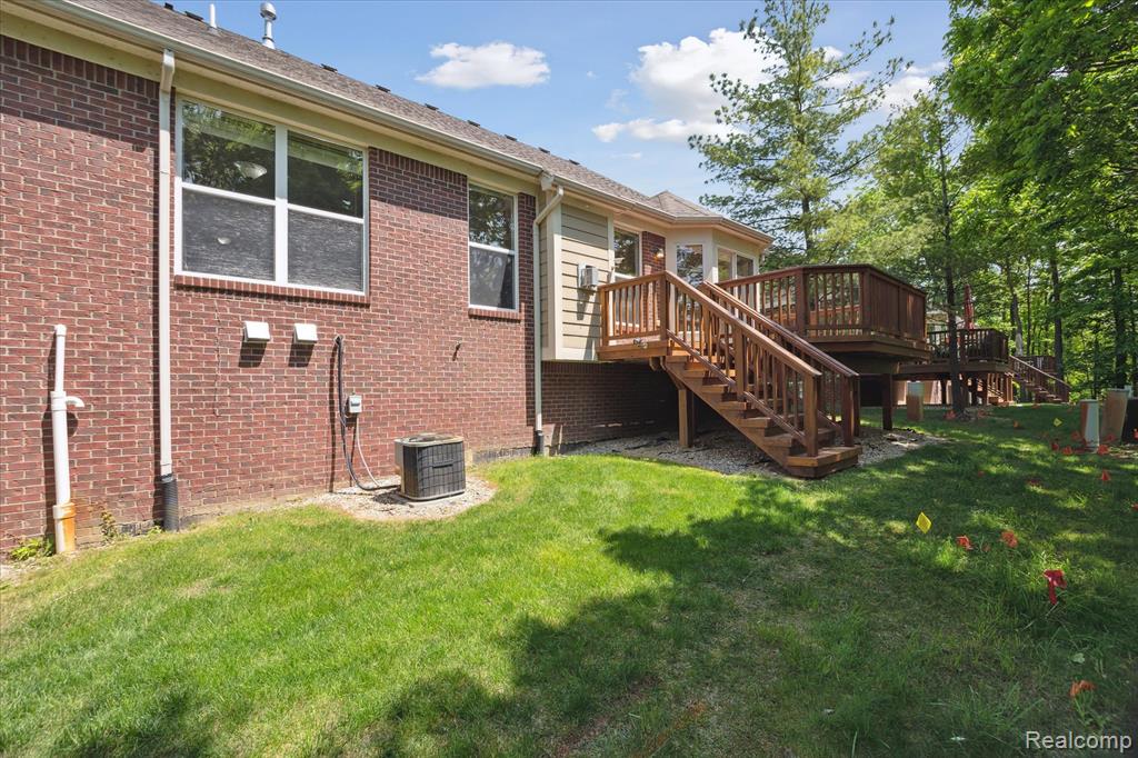 40837 Lenox Park Drive, Novi, MI 48377 — Photo 35