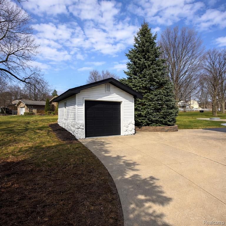 7275 Old Coach Trail, Washington, MI — Photo 51