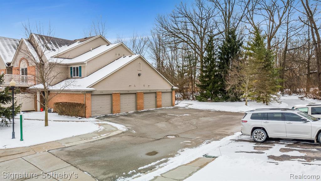 359 MARIGOLD Circle, Westland, MI — Photo 18