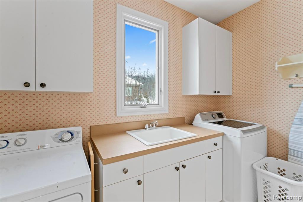6193 Stonewood Drive, Clarkston, MI — Photo 17