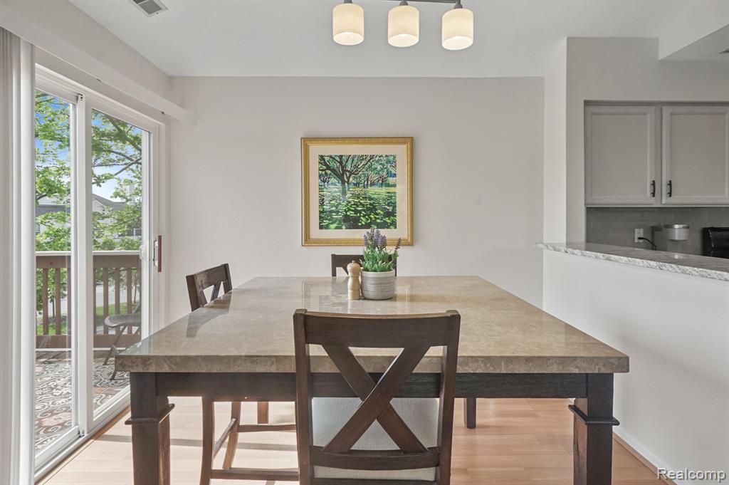 1637 Coburn Drive, Ann Arbor, MI 48108 — Photo 7