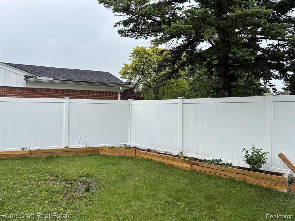 750 SOUTHAMPTON Court, Auburn Hills, MI 48326 — Photo 23