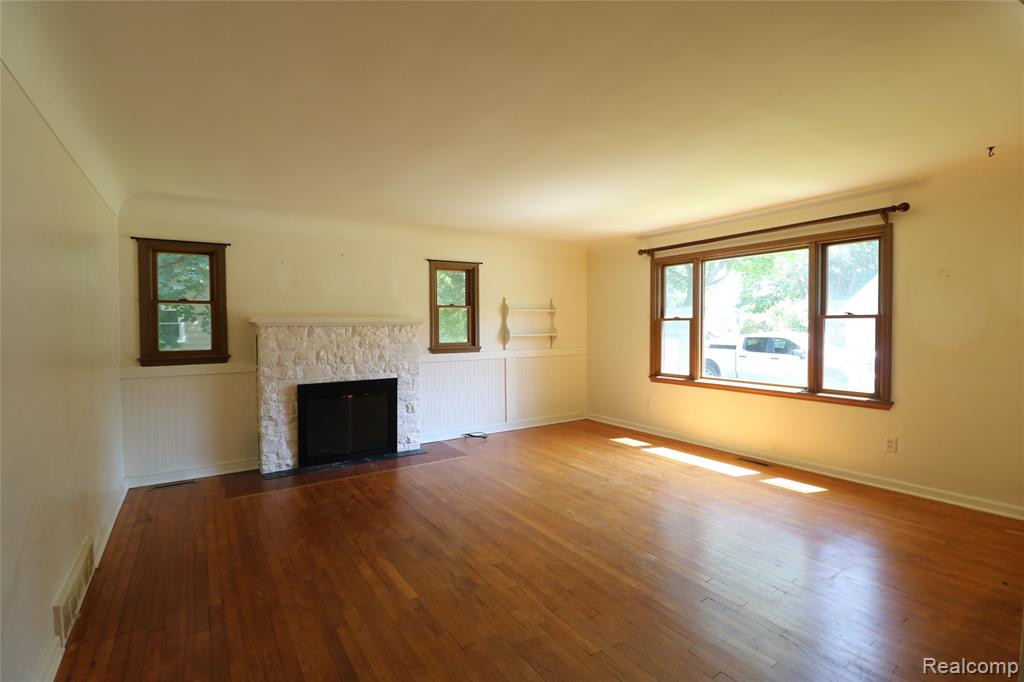 802 W Oak Street, Vassar, MI 48768 — Photo 6
