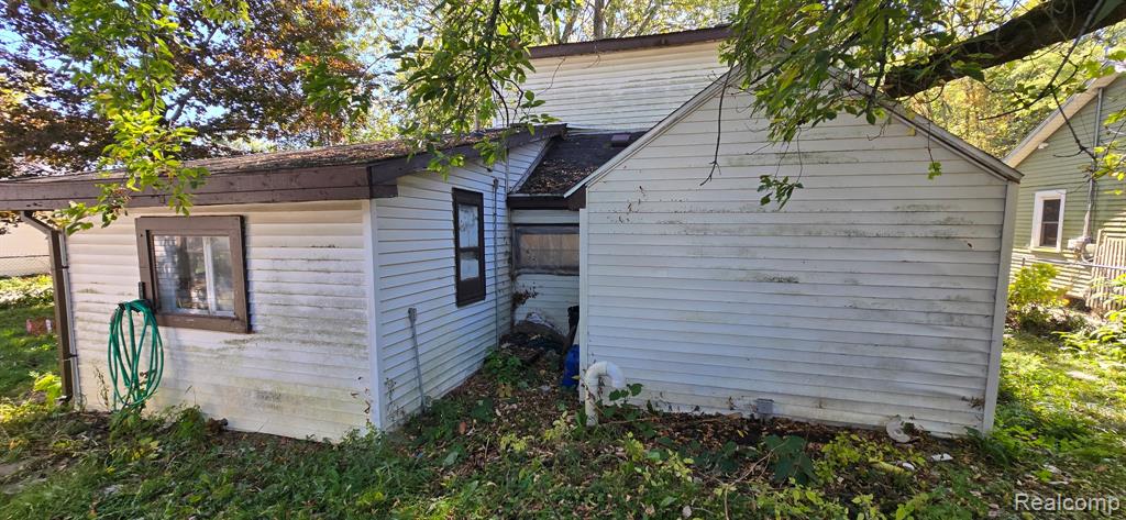 595 Pleasant Drive, Gregory, MI 48137 — Photo 12