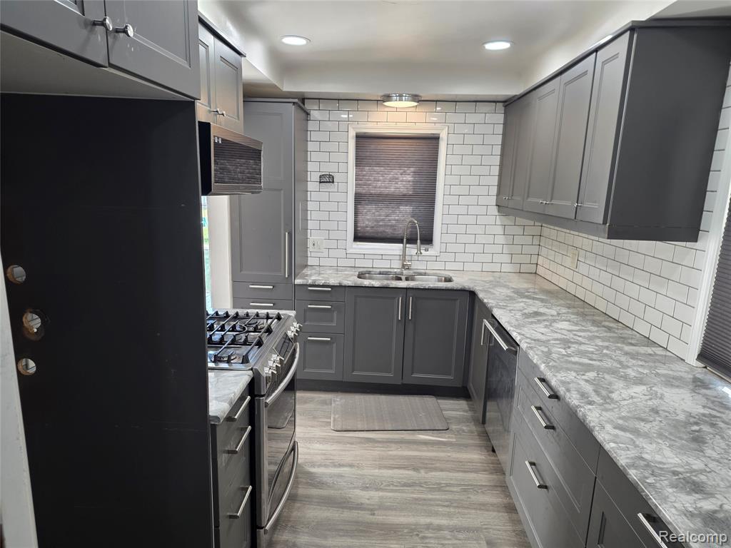 8960 Arnold Avenue, Redford, MI 48239 — Photo 5