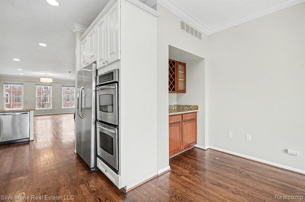 532 Graten Street, Birmingham, MI 48009 — Photo 9