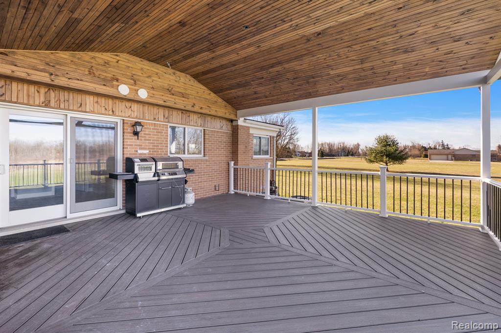 435 Capac Road, Berlin, MI 48002 — Photo 49