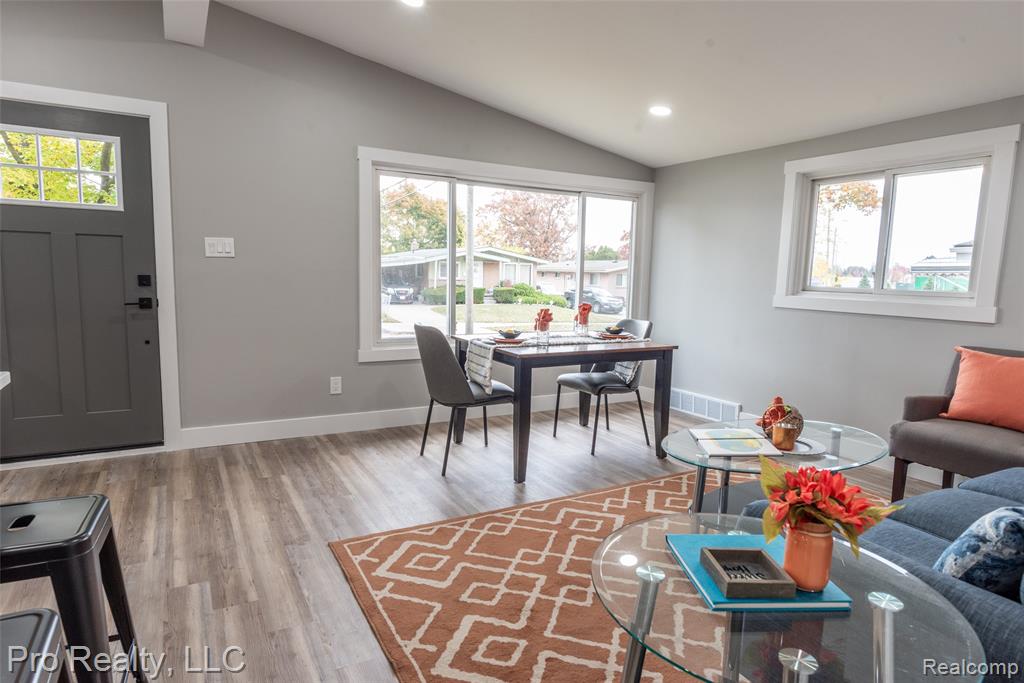 399 Boyd Street, Pontiac, MI 48342 — Photo 8