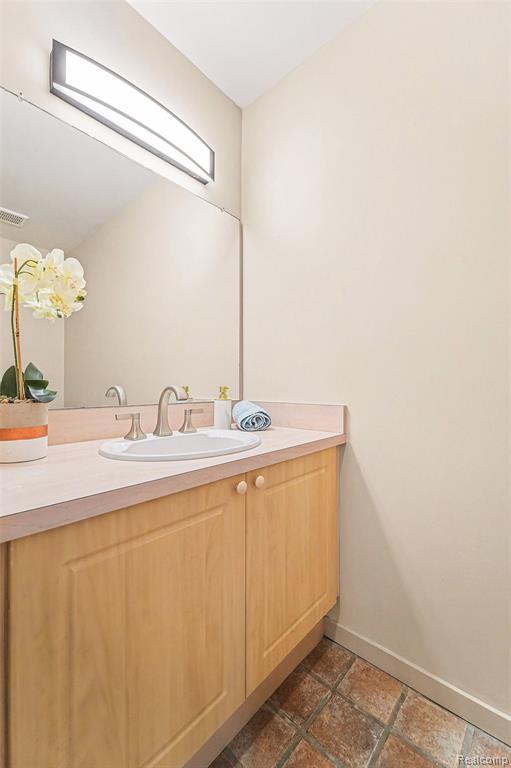 4977 Briarwood Circle, West Bloomfield, MI 48323 — Photo 17