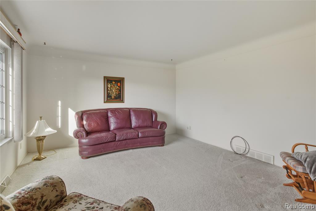 5134 N Jennings Road, Flint, MI 48504 — Photo 7