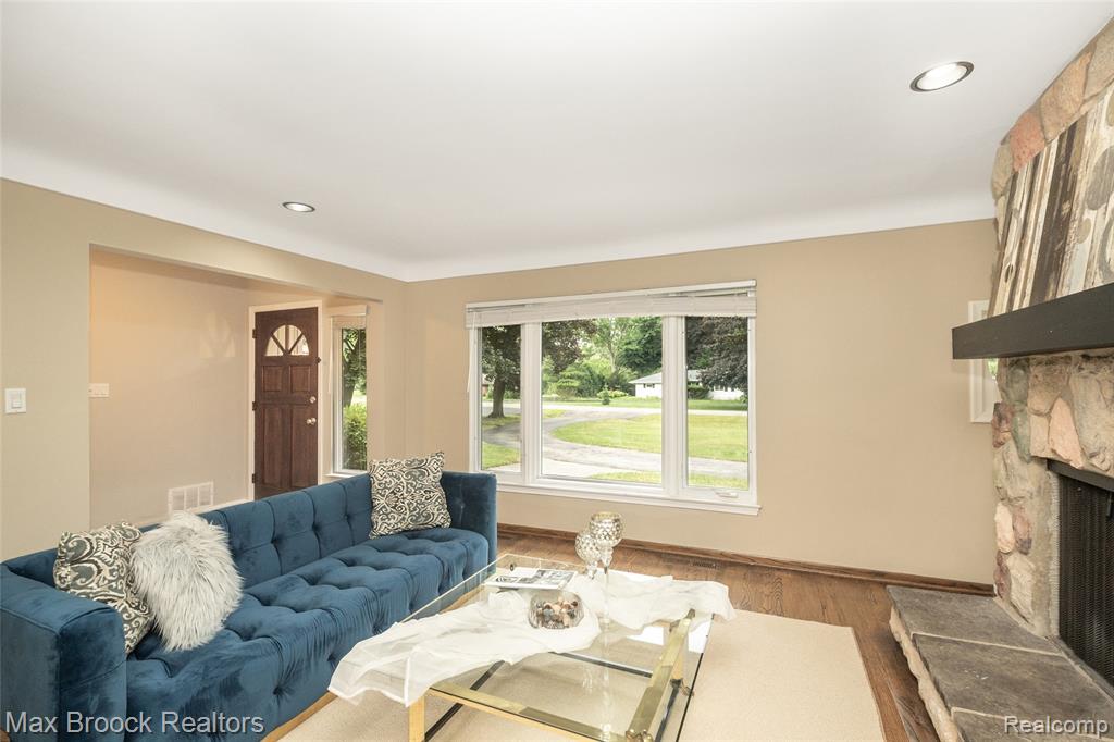 6730 Halyard Road, Bloomfield Hills, MI 48301 — Photo 15