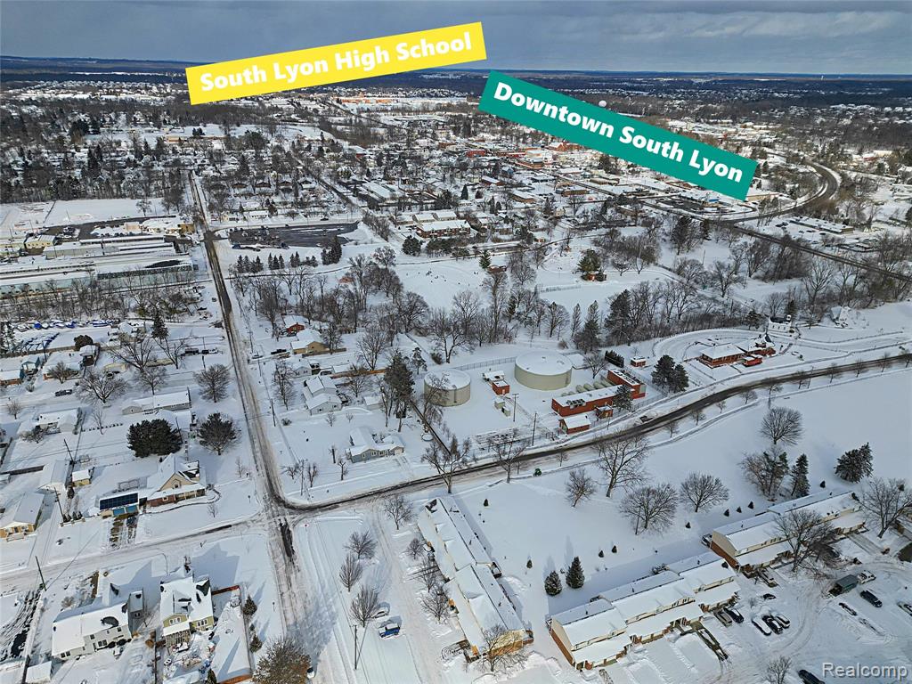 412 Cambridge Avenue, South Lyon, MI 48178 — Photo 13