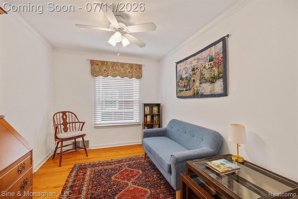 679 NEFF Road, Grosse Pointe, MI 48230 — Photo 29