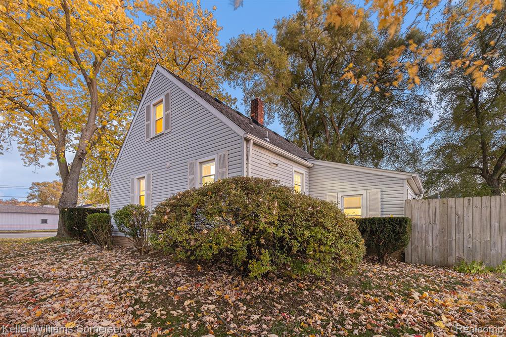 1571 Baldwin Avenue, Pontiac, MI 48340 — Photo 4
