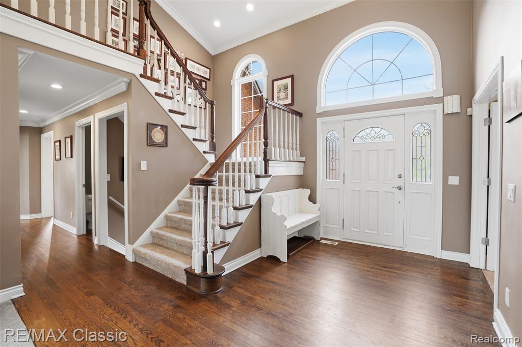 1726 Pondview Lane, Commerce Twp, MI 48382 — Photo 9