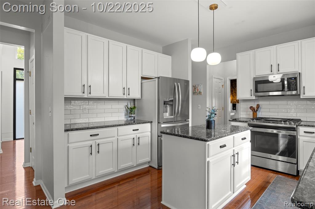 445 Gleneagles Court, Oxford, MI 48371 — Photo 10
