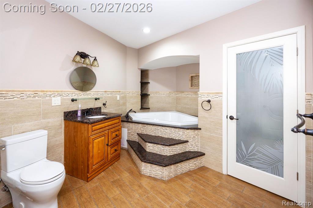 6616 Fairwood Drive, Dearborn Heights, MI 48127 — Photo 49