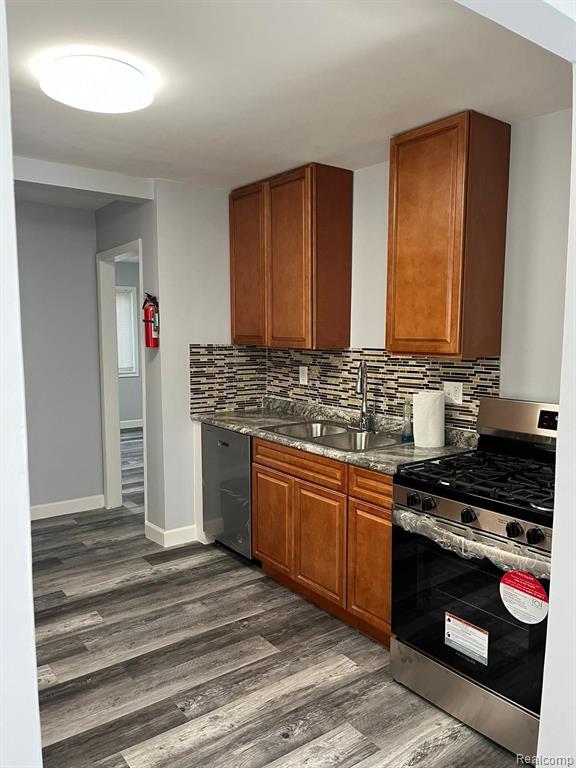 7535 STANDARD, Center Line, MI 48015 — Photo 7