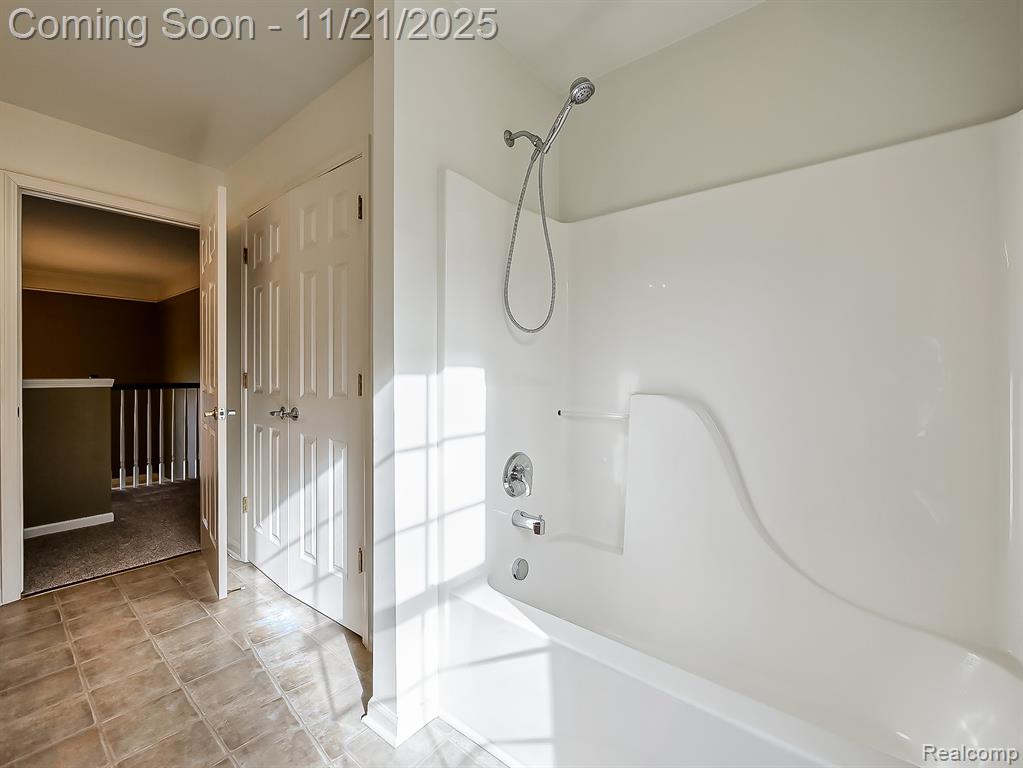 8028 Creek Bend Drive, Ypsilanti, MI 48197 — Photo 28