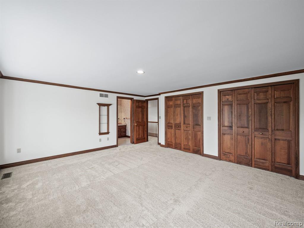 4932 SUSANS Way, Bloomfield Hills, MI 48302 — Photo 28