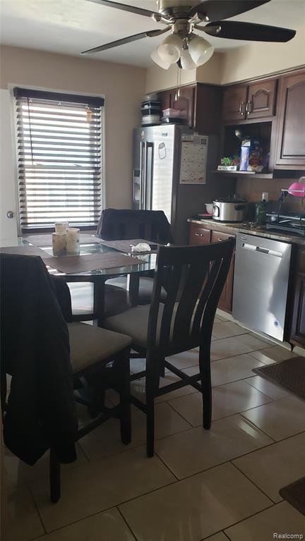 24816 CUSHING Avenue, Eastpointe, MI 48021 — Photo 16