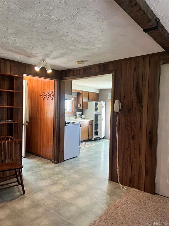 3567 Coveview Drive, Lupton, MI 48635 — Photo 21