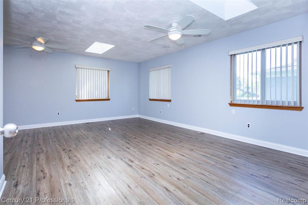5190 Babbit Drive, Troy, MI 48085 — Photo 16