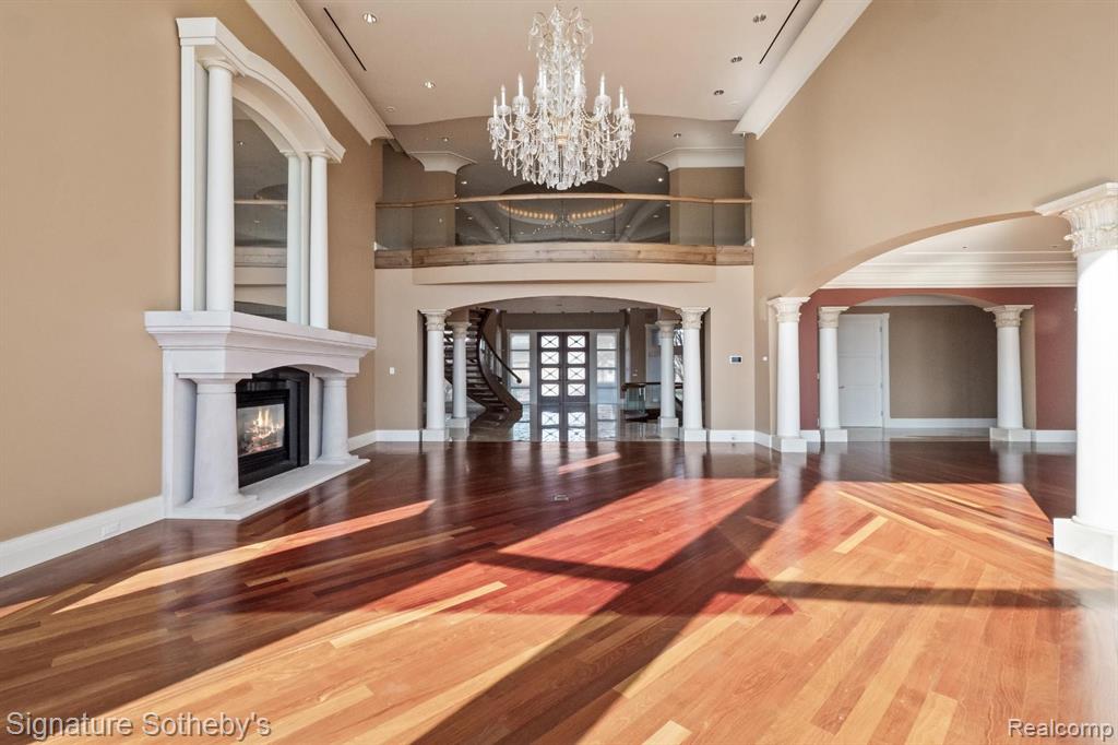 82 CHATEAUX DU LAC, Fenton, MI 48430 — Photo 10