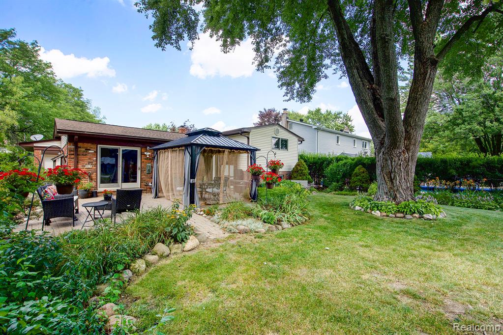 43069 Devon Lane, Canton, MI 48187 — Photo 27