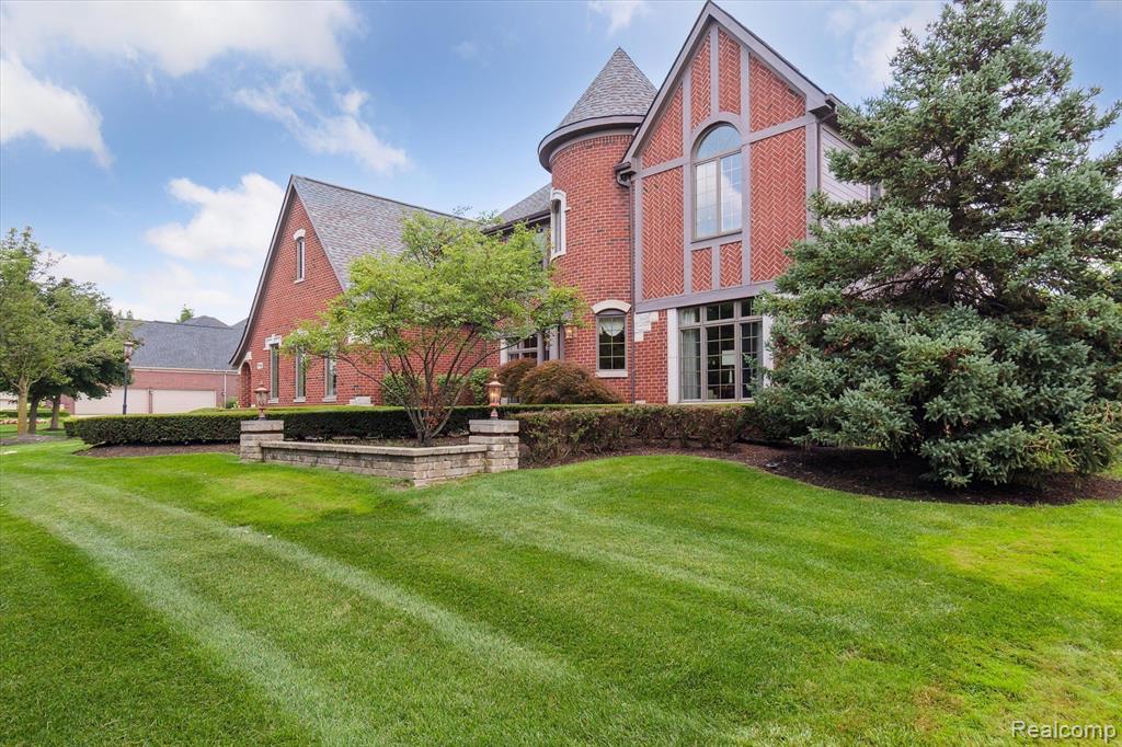 17712 PARKSHORE Drive, Northville, MI 48168 — Photo 3