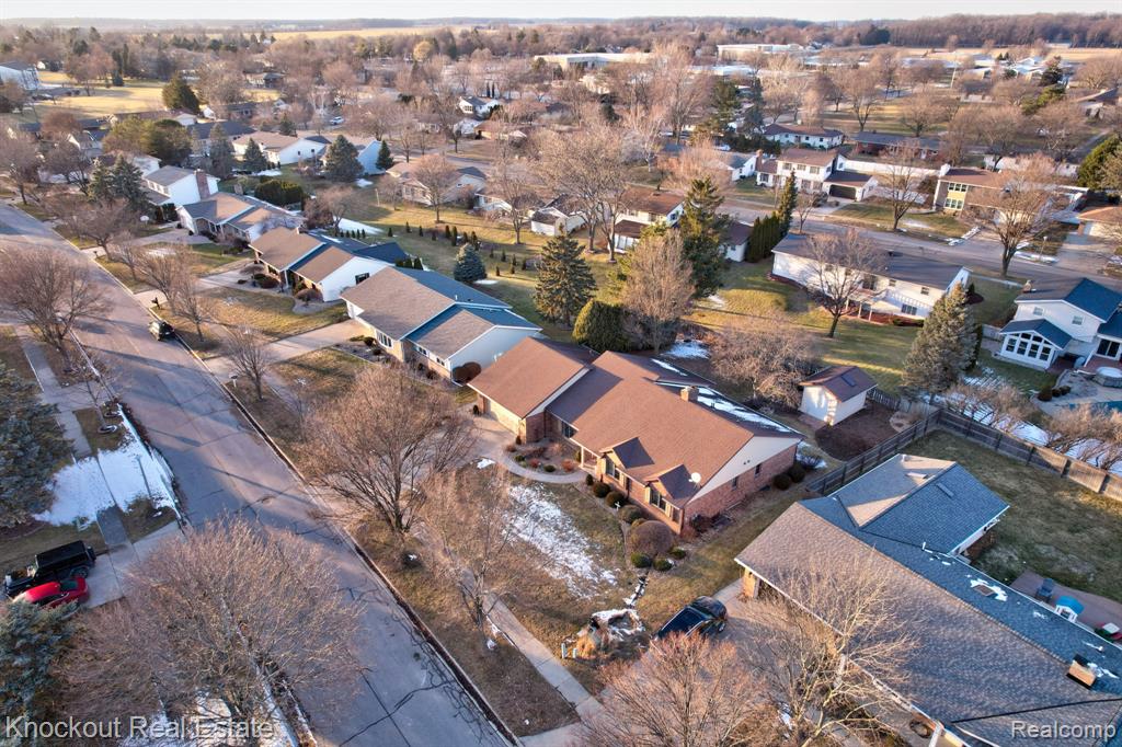 686 Willow Lane, Frankenmuth, MI 48734 — Photo 45