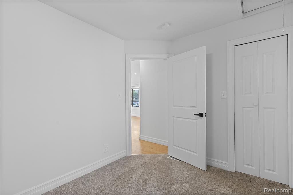 6750 Jackson Avenue, Warren, MI 48091 — Photo 16
