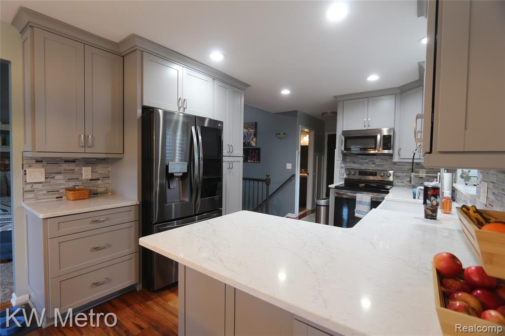27091 Graham Drive, New Baltimore, MI 48047 — Photo 10