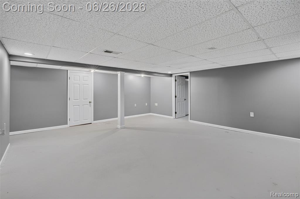 7660 Louise Court, Westland, MI — Photo 22