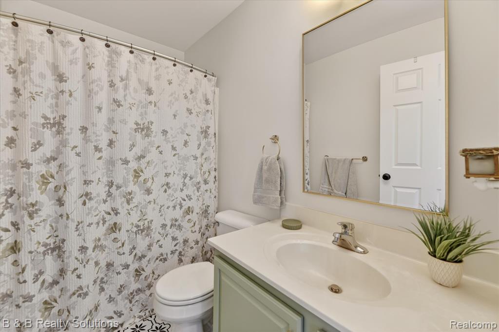 5769 Cobblestone Drive, North Branch, MI 48461 — Photo 18
