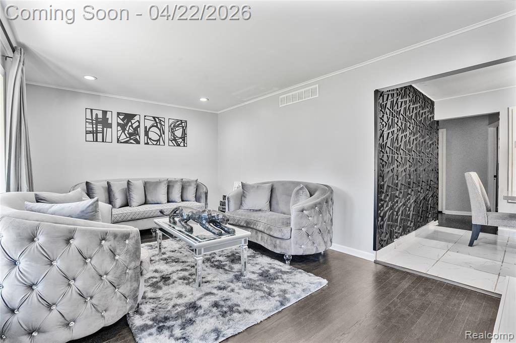 5845 Centralia Street, Dearborn Heights, MI 48127 — Photo 9