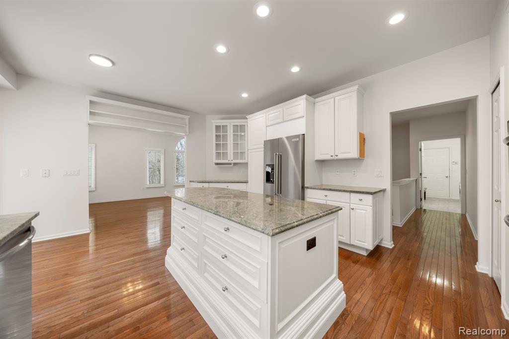 7258 CRACKLING CREEK Circle, West Bloomfield, MI — Photo 13