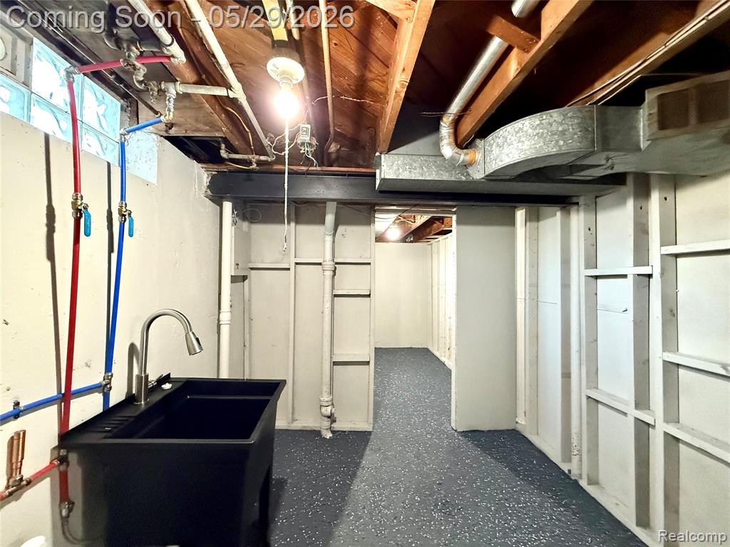 23400 Seneca Street, Oak Park, MI 48237 — Photo 49