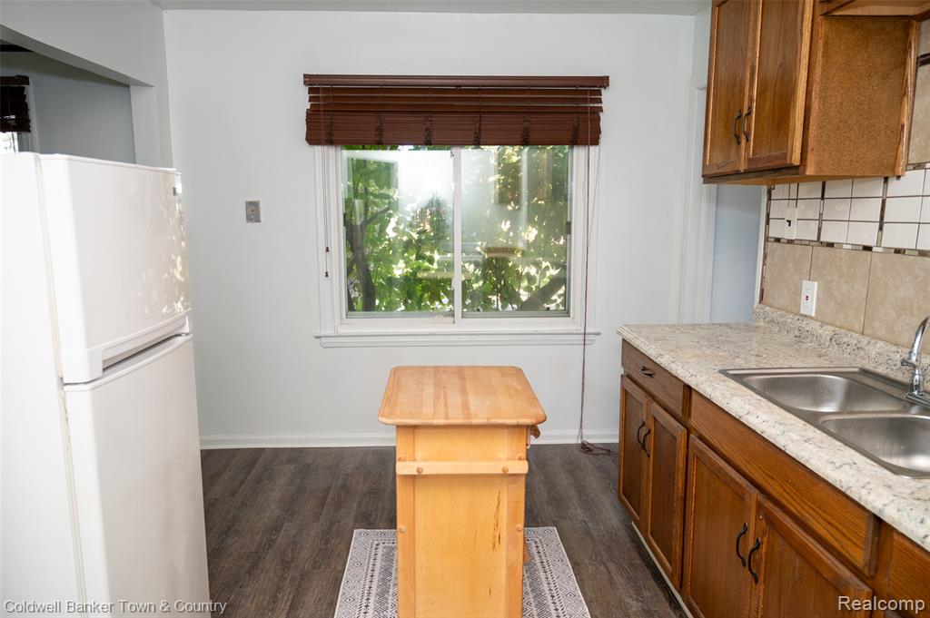 4705 S Middlebelt Road, Westland, MI 48186 — Photo 6