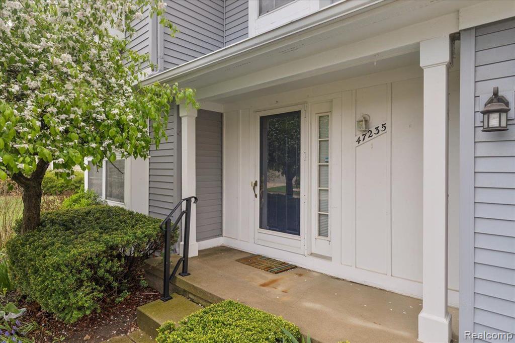 47235 SCARLET Drive S, Novi, MI — Photo 7