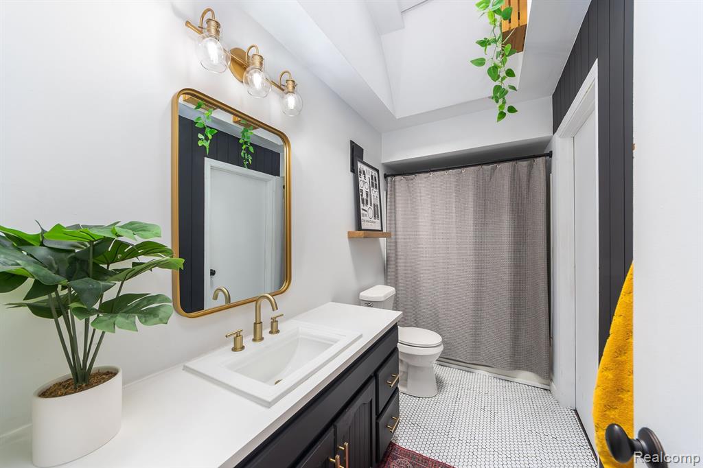 4885 WALKER Drive, Brighton, MI 48114 — Photo 16