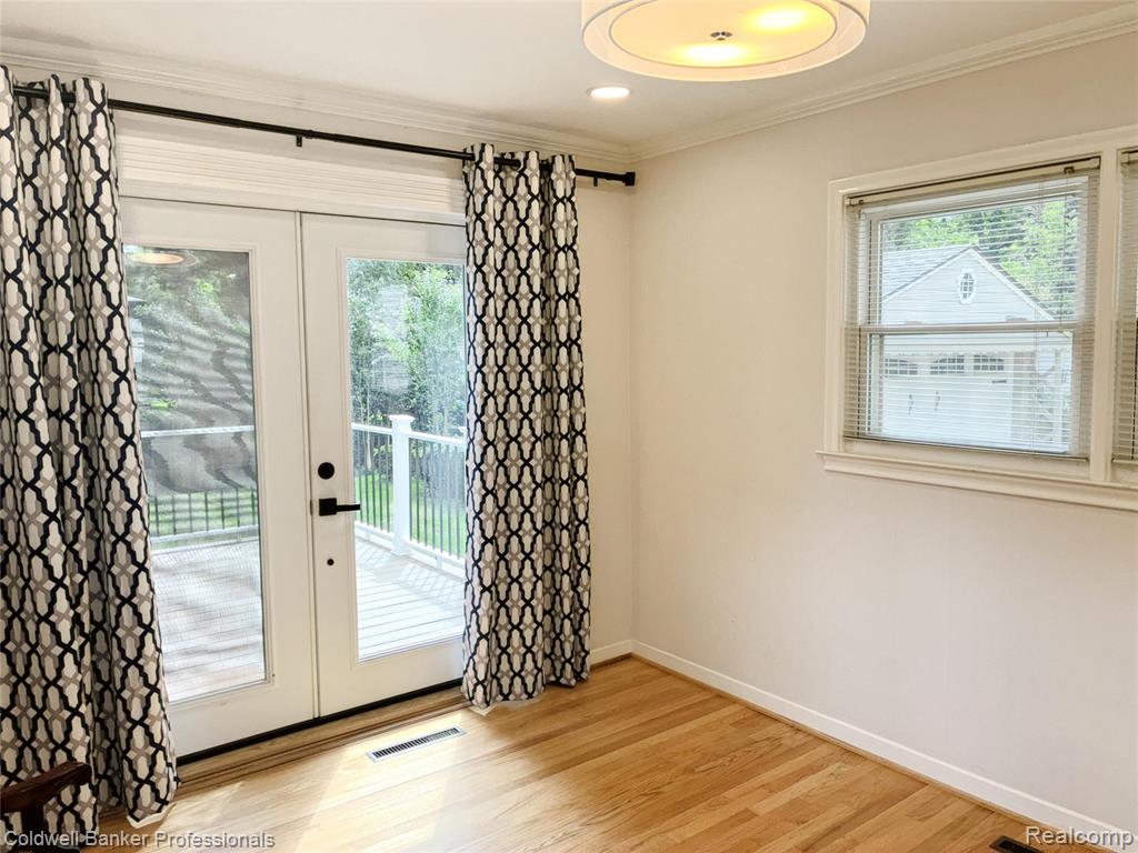 906 Putney Street, Birmingham, MI 48009 — Photo 21