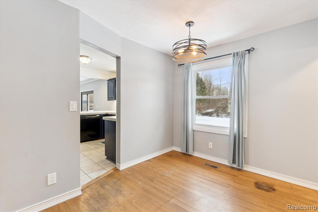 5289 N GEORGETOWN Road, Grand Blanc, MI 48439 — Photo 11