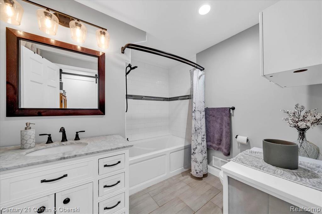 439 Bauman Avenue, Clawson, MI — Photo 14