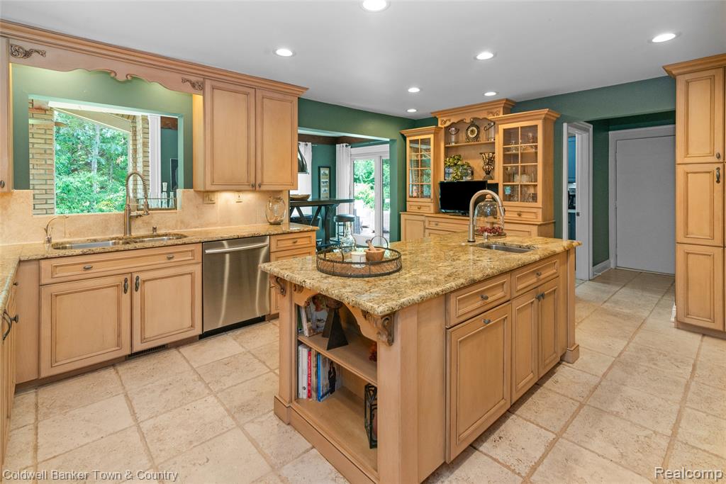 5728 Eggert Place, Brighton, MI, 48116