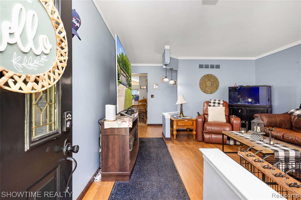 31720 Kelly Road, Roseville, MI 48066 — Photo 5