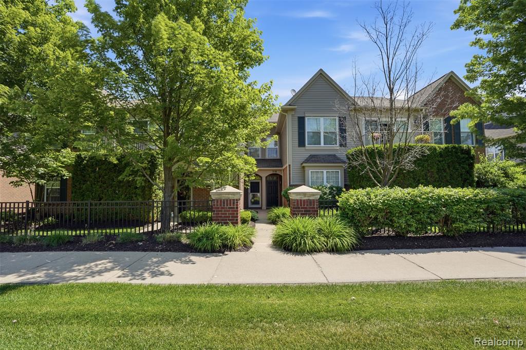320 N Wixom Road, 30, Wixom, MI 48393 — Photo 2